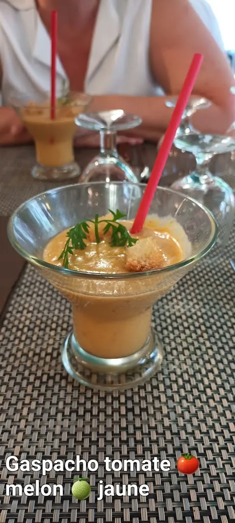 Romuald_L’Épicurien / Maison Claustre_Lablachère_review