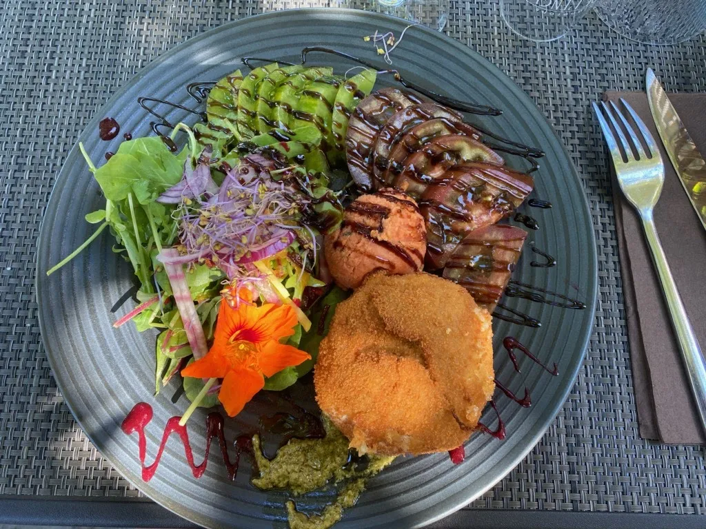 Valerie lepoivre_L’Épicurien / Maison Claustre_Lablachère_review