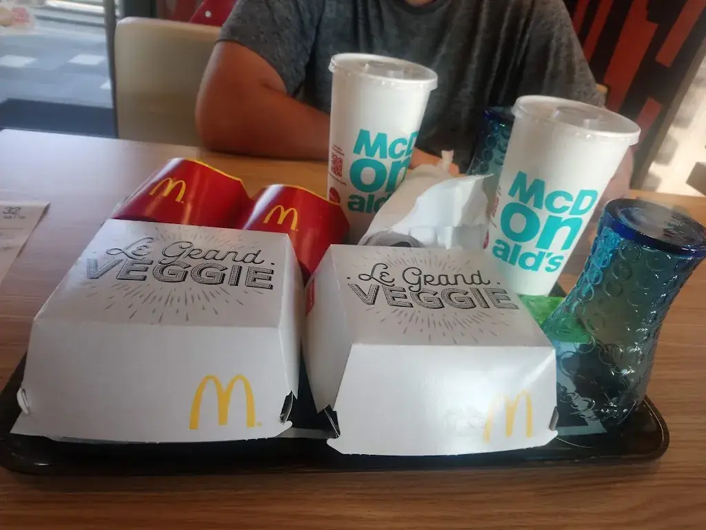 Menu_McDonald's_Souterraine_image_8