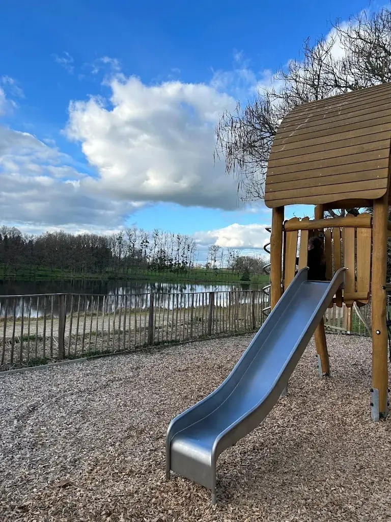 Camping l'Aquarelle Du Limousin restaurant in Souterraine