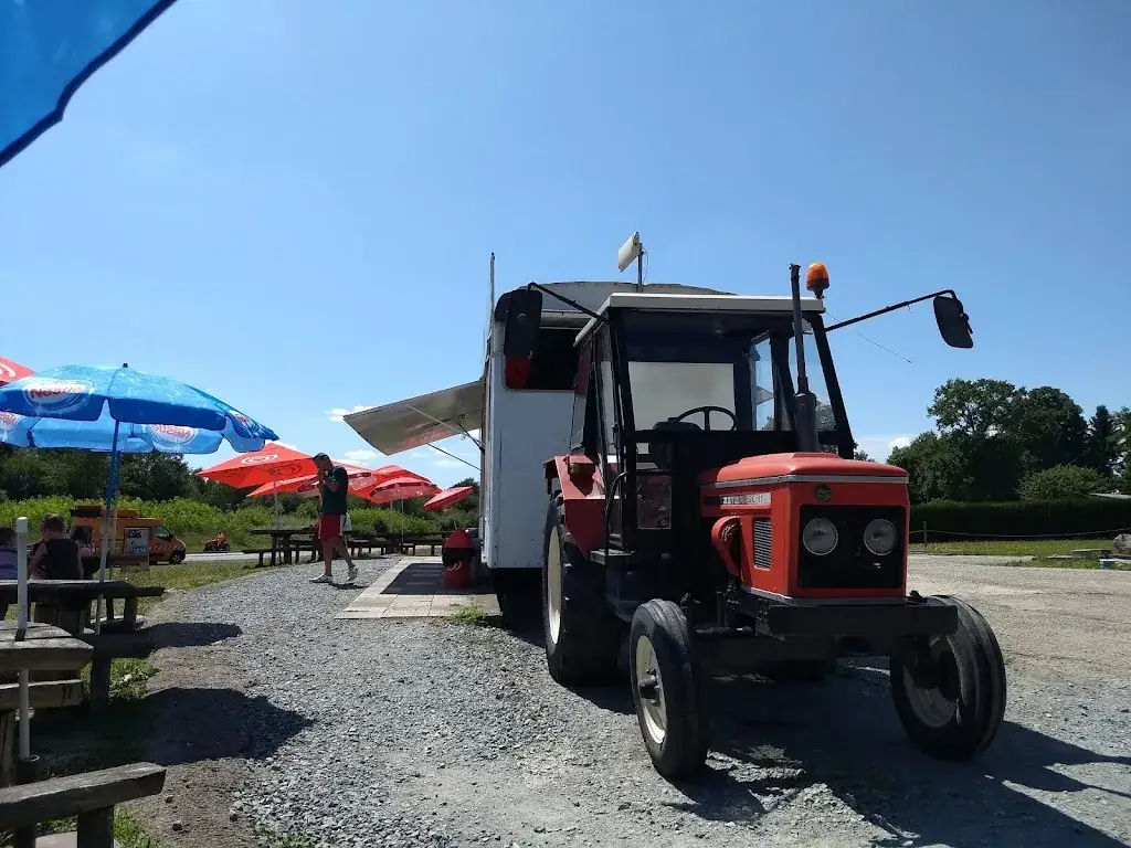 Snack_Saint-Maurice-la-Souterraine_slider_image_3