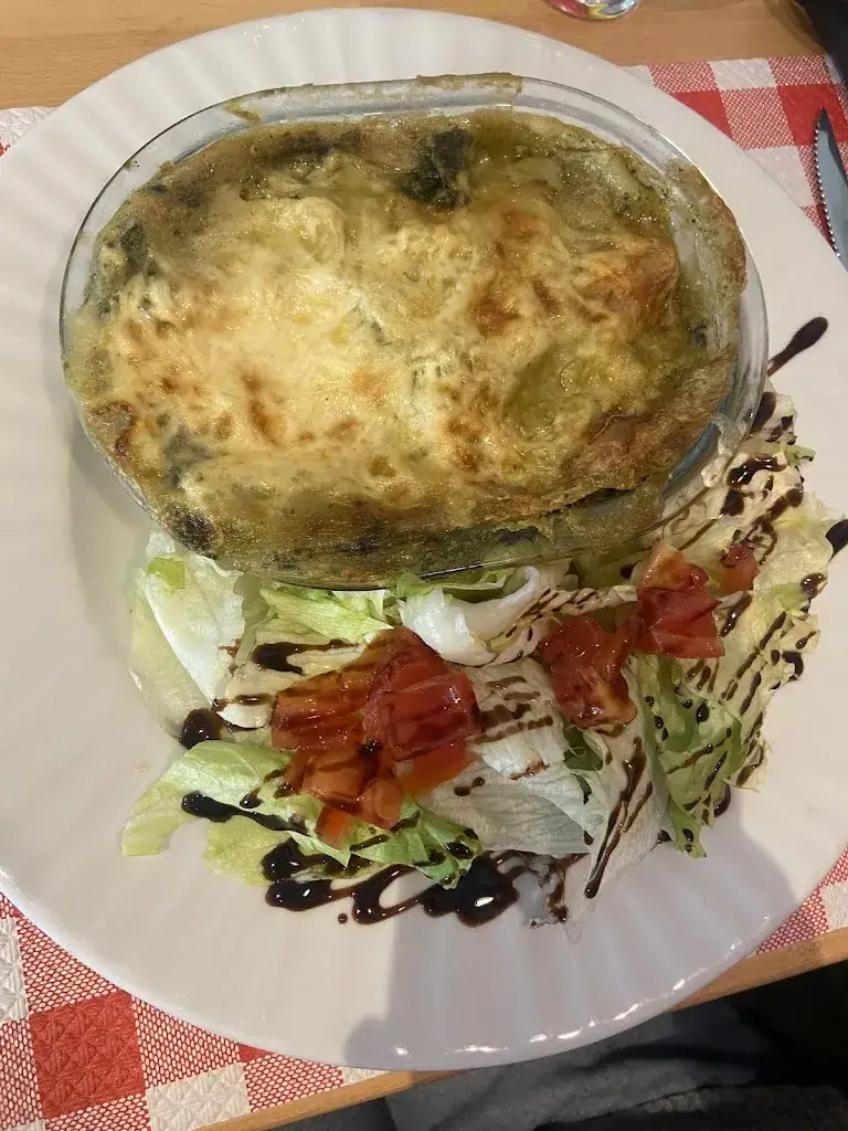 Elise Labranche_La table de Sylvie 38350 la Mure_Mure_review