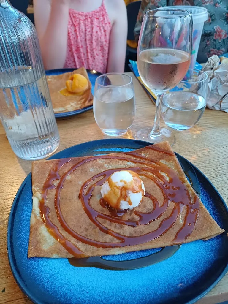 Mrs K_Pilotis_Teste-de-Buch_review