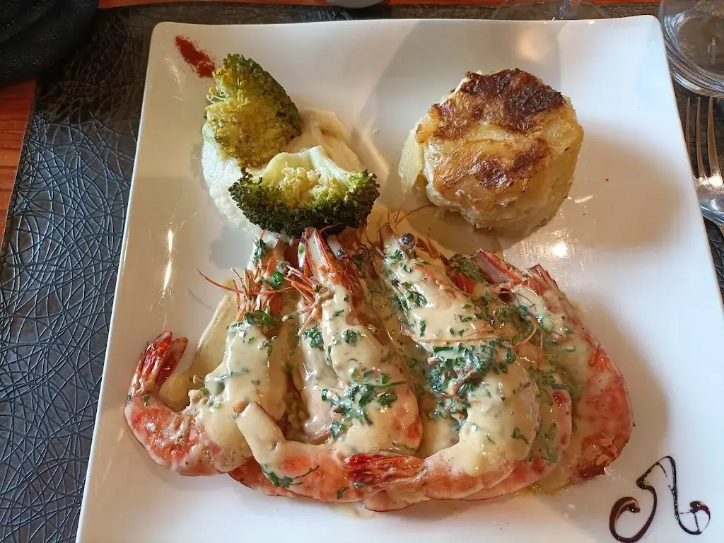 The Larch_Mure_slider_image_3