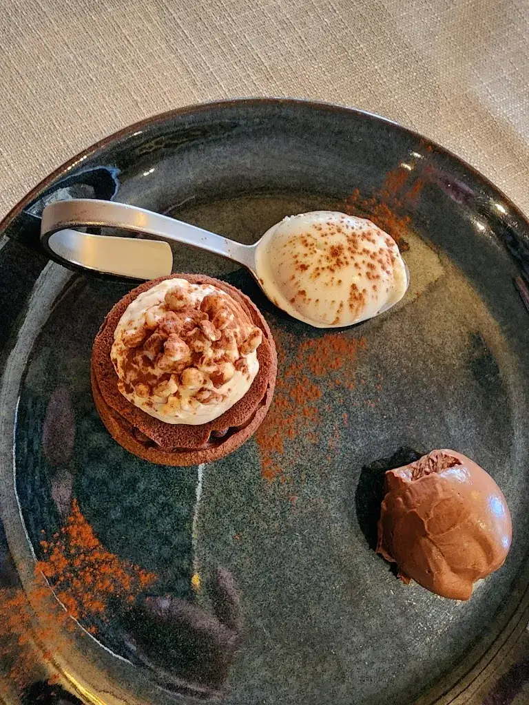 Jaehwan Kim_L'Authentic d'Eric Thore_Teste-de-Buch_review