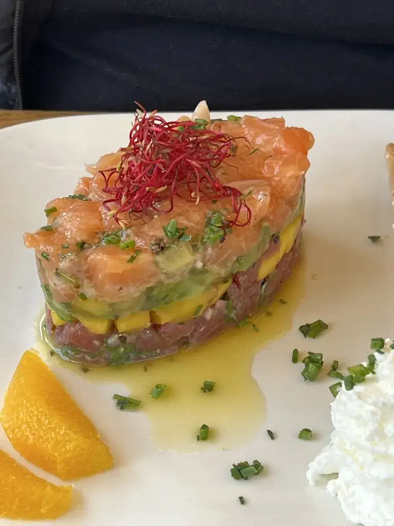 Shane Michael Boland_Le Cabanon_Teste-de-Buch_review