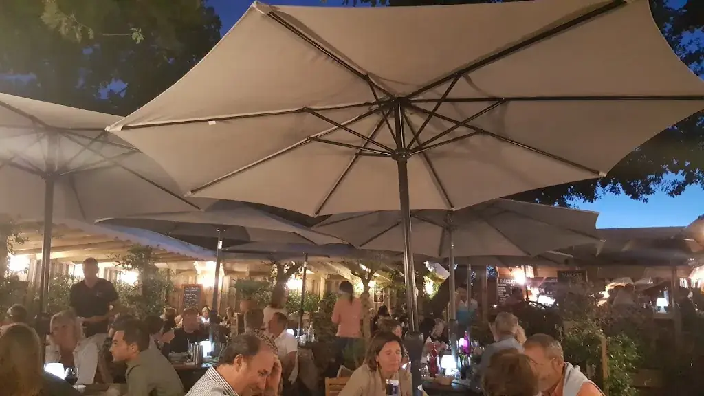 Abe Gerlsma_Le Cabanon_Teste-de-Buch_review