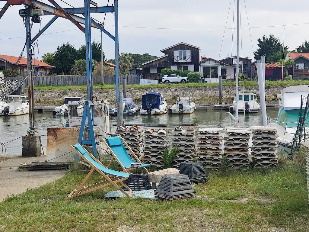 elise dumont_Cabane O’Crackoye_Teste-de-Buch_recensione