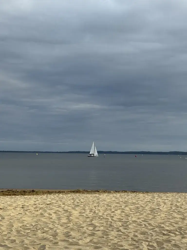 Caroline Degroot_La Petite Playa_Teste-de-Buch_review