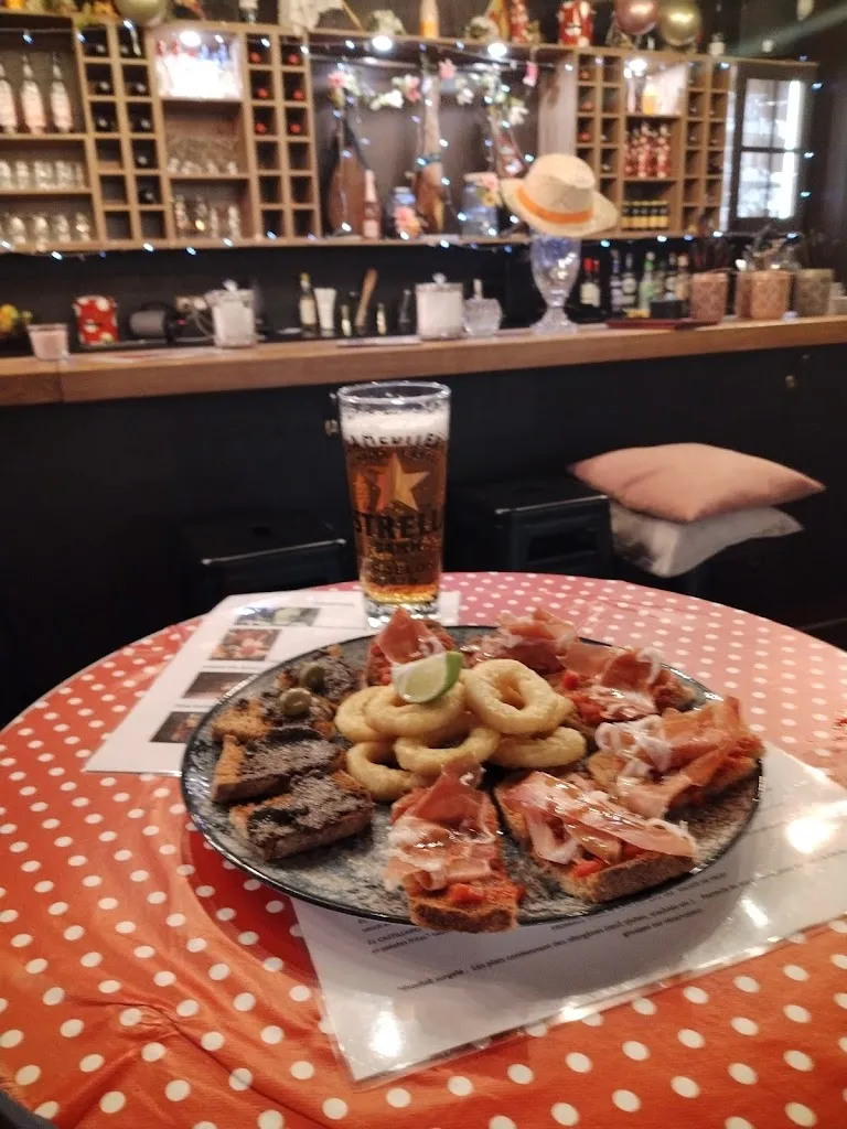 BODEGA EL SEVILLAN LA TESTE DE BUCH - BAR D AMBIANCE & RESTAURANT DE TAPAS- COCKTAIL-BIERE -VIN-ANIMATION_Teste-de-Buch_slider_image_3