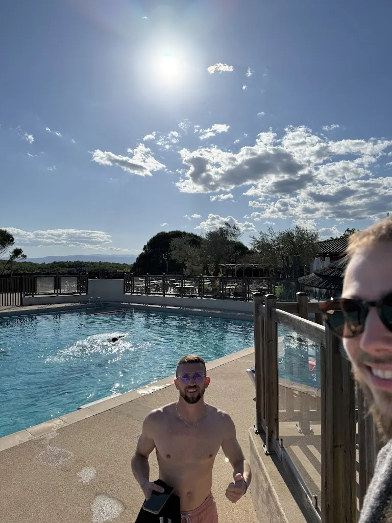 Julian G-P_l'autre coté de l'assiette_Lagorce_review