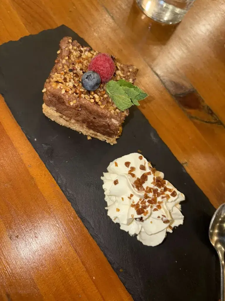 Lucas Escudero_Quesaco_Vallon-Pont-d'Arc_review