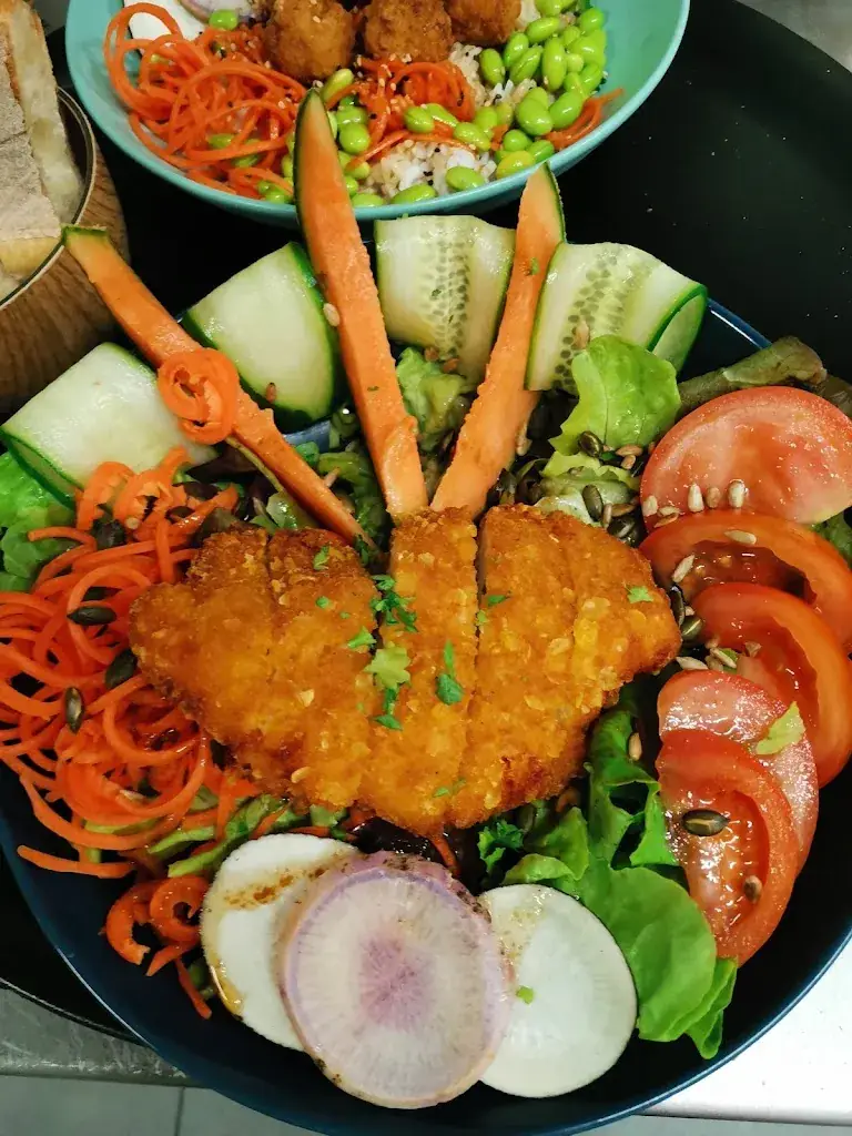 Quesaco_Vallon-Pont-d'Arc_slider_image_3