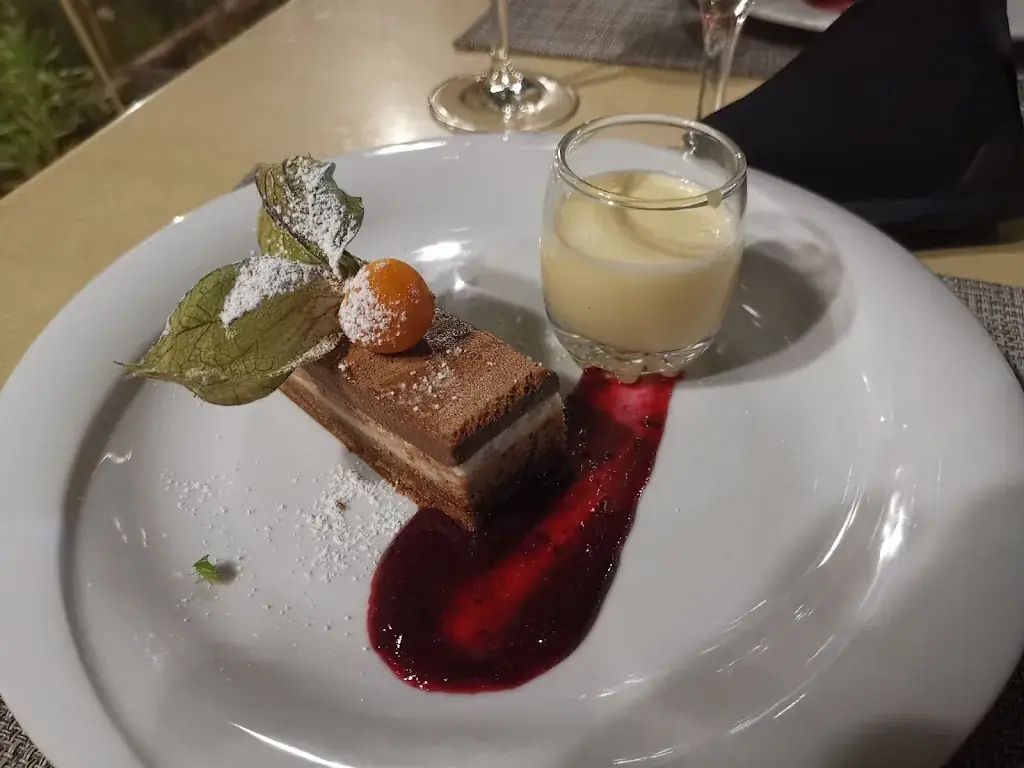Frank Schwencke_Restaurant Le Pont des Mazes_Vallon-Pont-d'Arc_review