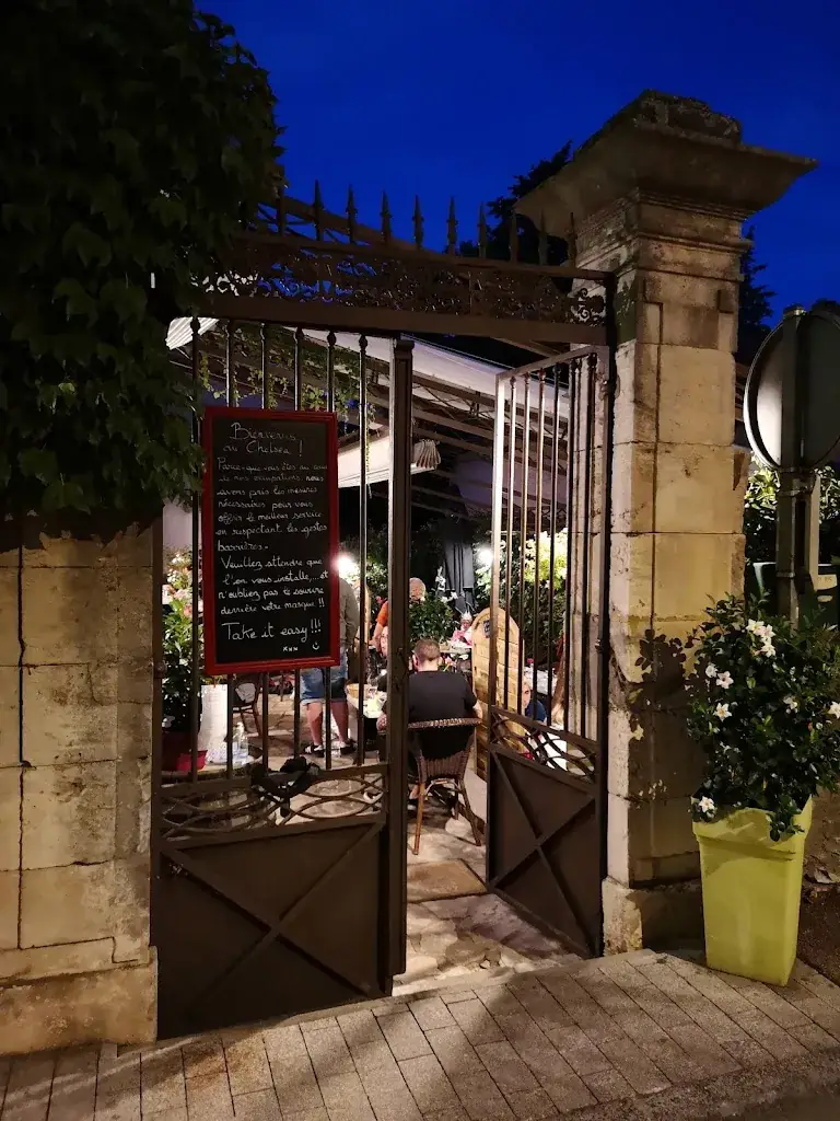 Restaurant Le Chelsea_Vallon-Pont-d'Arc_slider_image_1