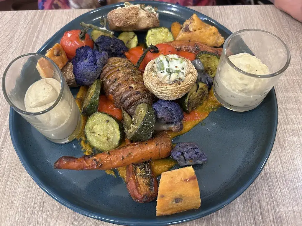 Allegra_Vallon-Pont-d'Arc_slider_image_2