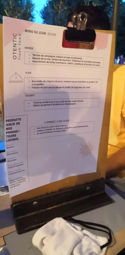Menu_Otentic Fresh Food Restaurant_Lagorce_image_3