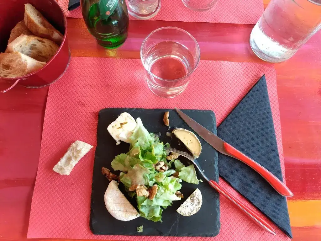 madalena Rio_Restaurant Chez Léon_Vallon-Pont-d'Arc_recensione