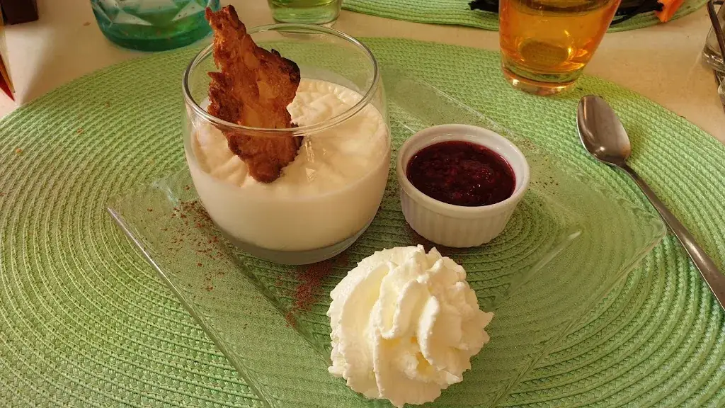 Le Gecko Bar_Vallon-Pont-d'Arc_slider_image_3