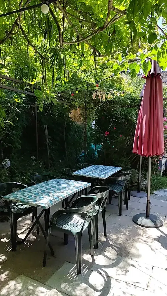 Restaurant Zarathoustra_Saint-Maurice-d'Ibie_slider_image_2