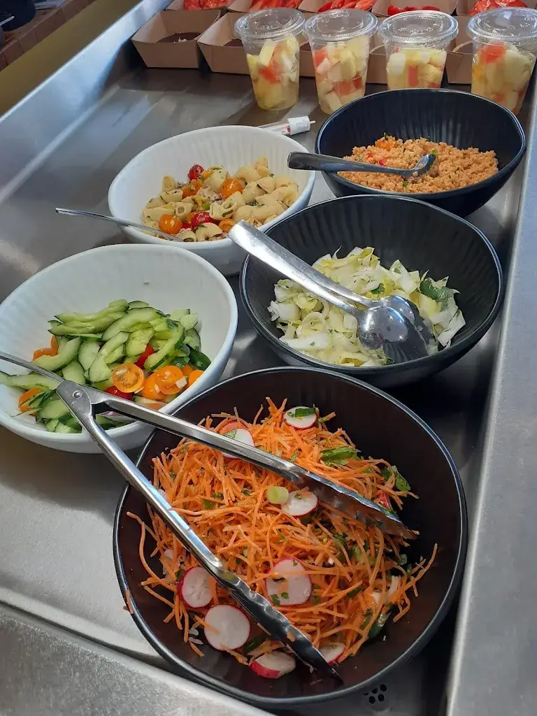 Restaurant-traiteur Planète Sésame Lagord_Lagord_slider_image_3