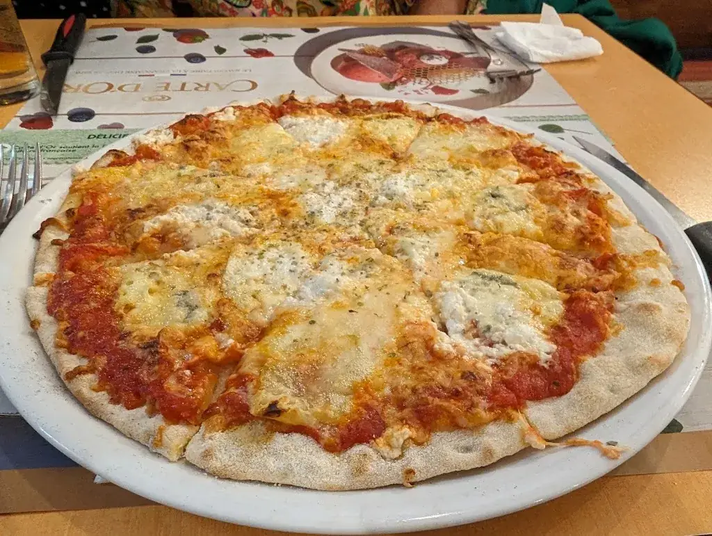 Menu_pizzéria della piazza_Mure_image_7