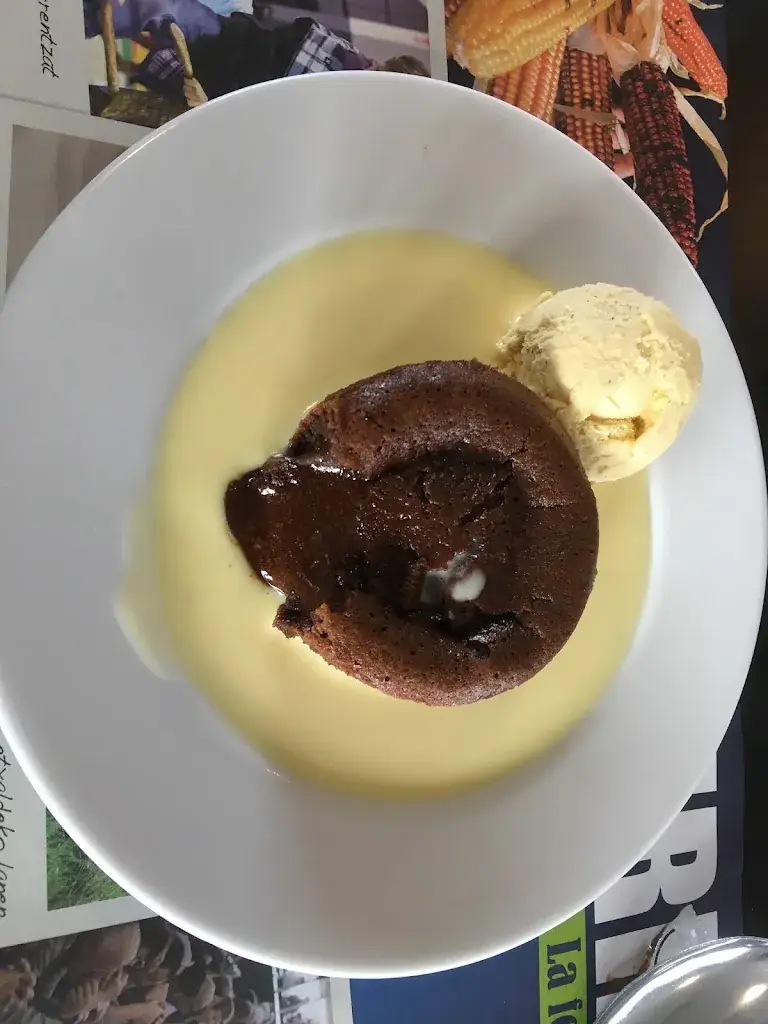 Axel Piperno_Izarlilia_Lahonce_review