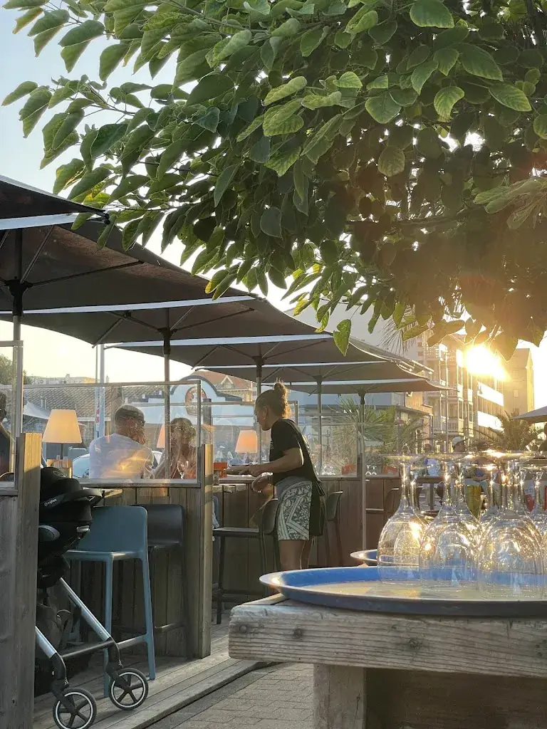 Le Bistrot des Cochons restaurant in Lacanau