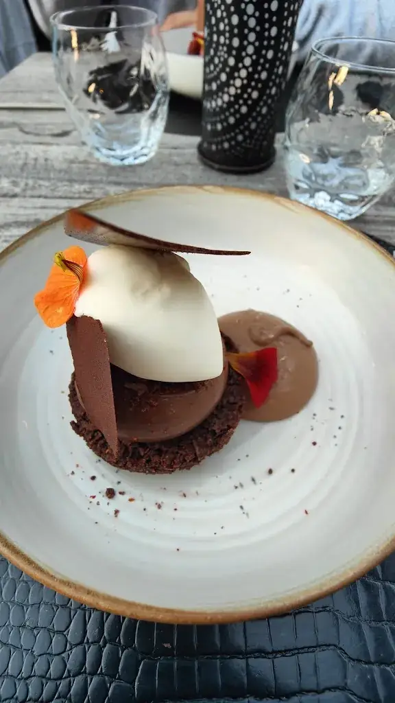 dirk pauwels_Villa Costes_Lacanau_review