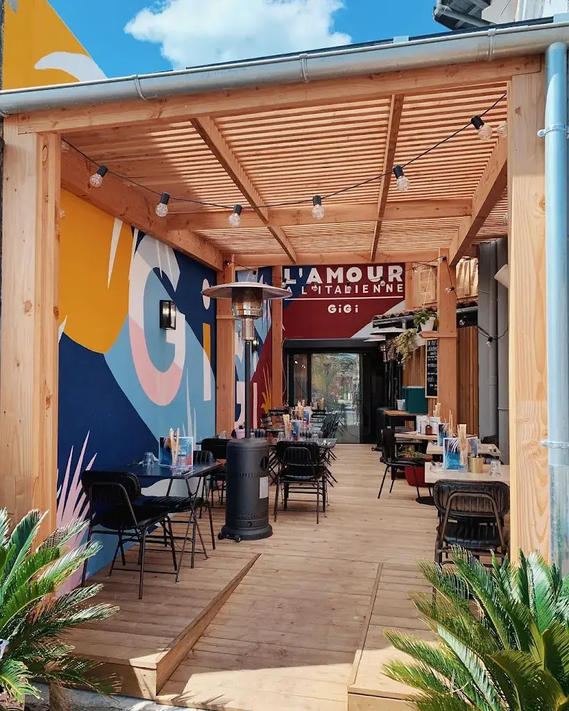 AVE GIULIA Lacanau_Lacanau_slider_image_1