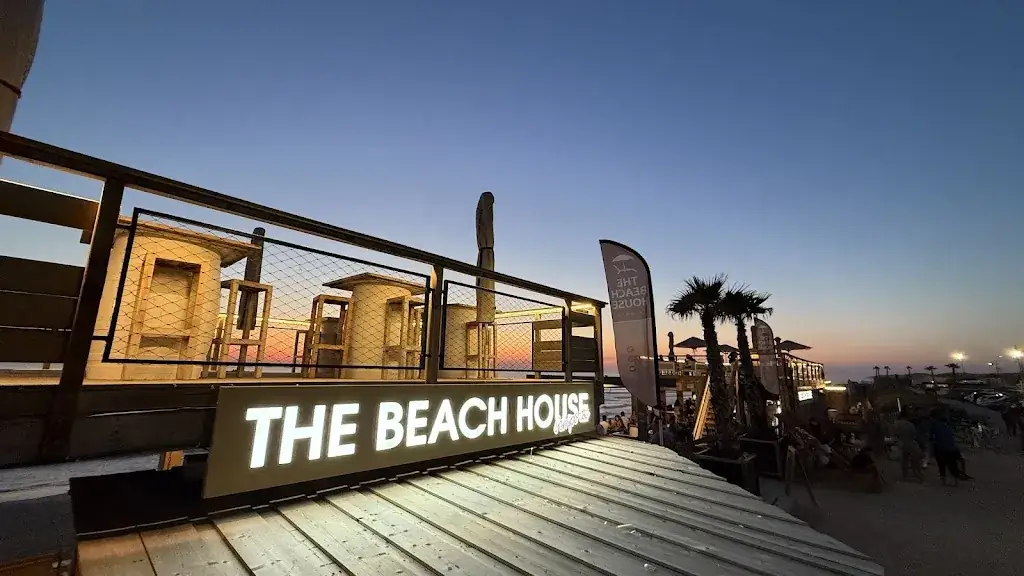 Capt Chris_The Beach House_Lacanau_review