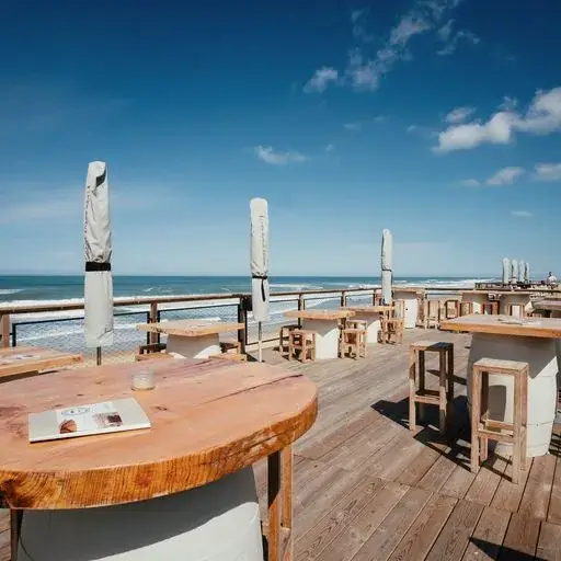 The Beach House_Lacanau_slider_image_1