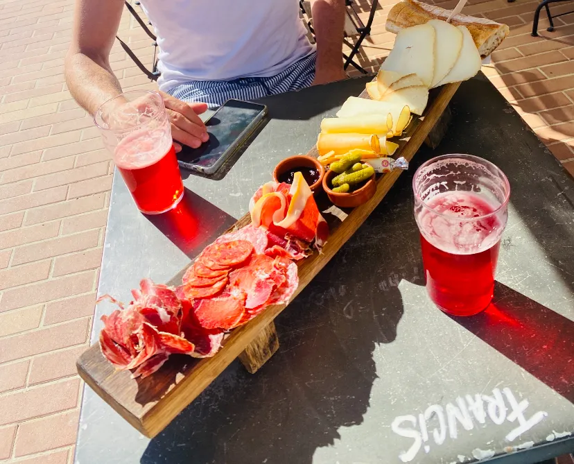 Jason Joseph_Le Détour_Lacanau_review