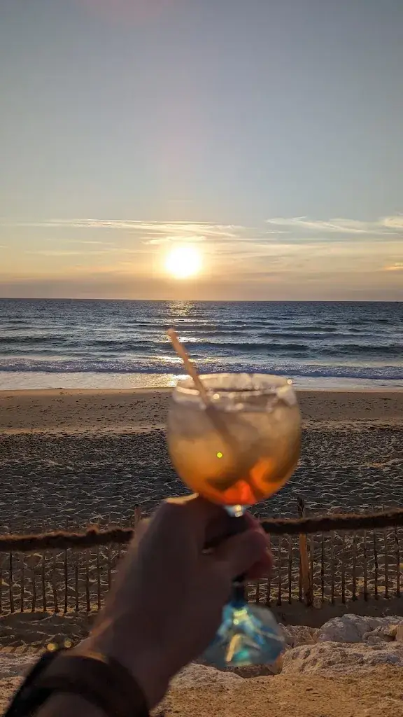 r_Sunset Café_Lacanau_review