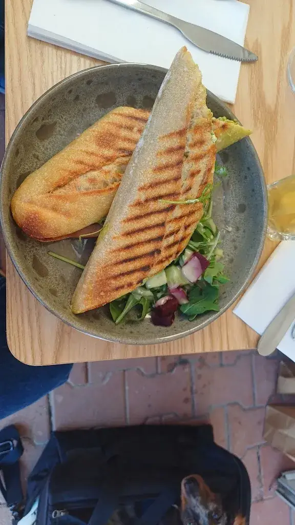 Nelson DELEST_Le Bavard_Lacanau_Bewertung