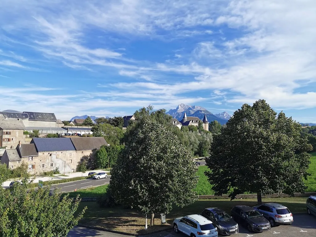 Cornelis Huizinga_Hôtel Logis Murtel La Mure_Mure_review