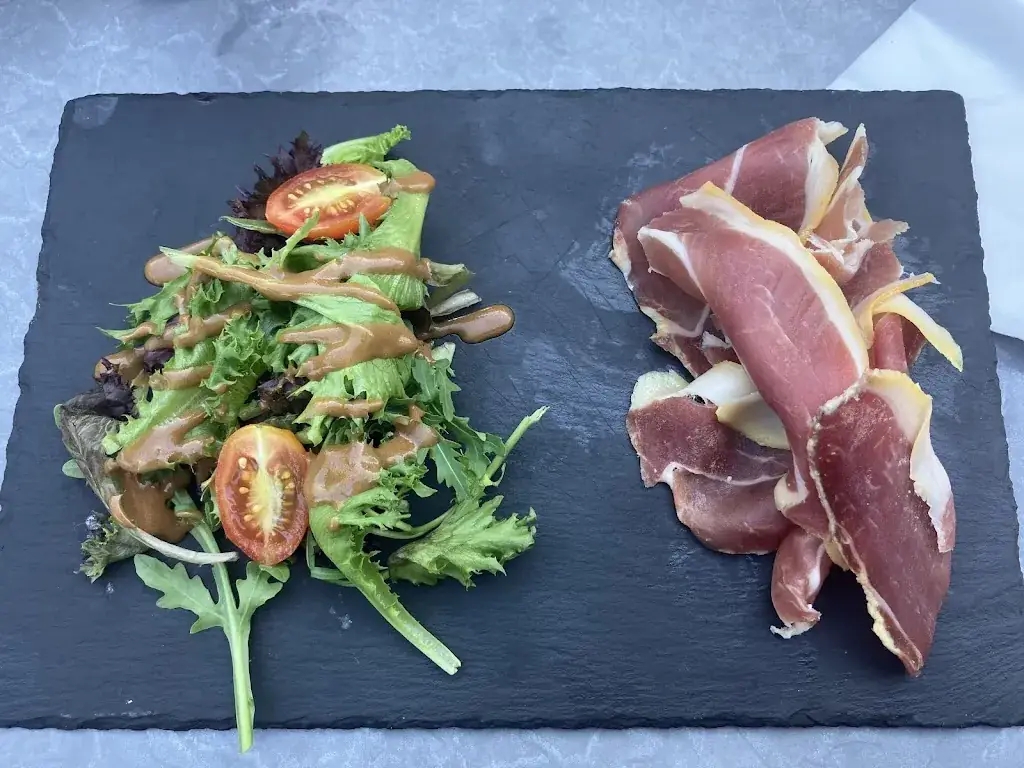 Bar - Restaurant L'Équipage_Lacanau_slider_image_3