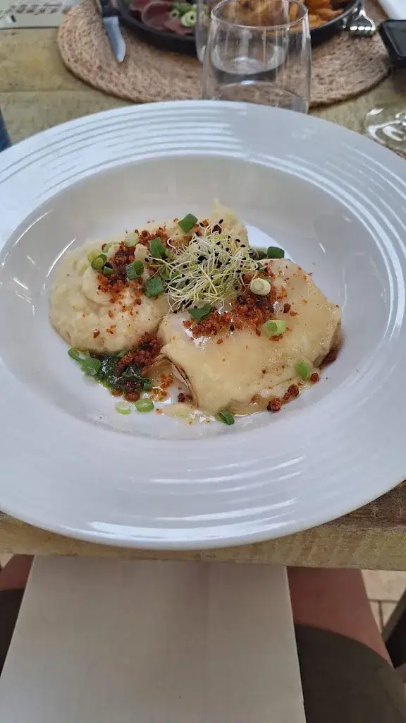 Michael B_Le Win Restaurant_Lacanau_review