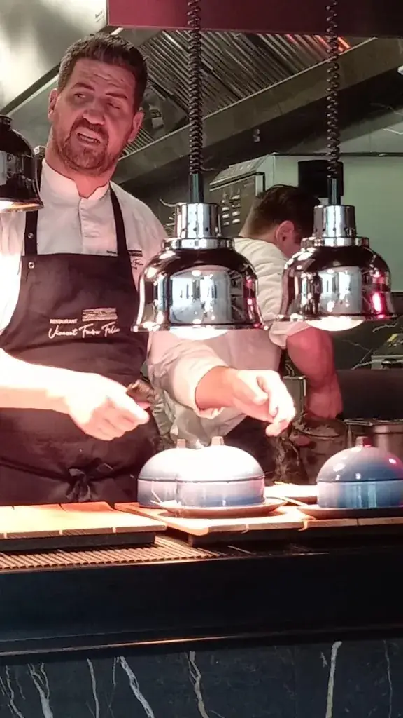 La Cour de l’Abbaye par Vincent Favre Félix_Annecy_slider_image_2