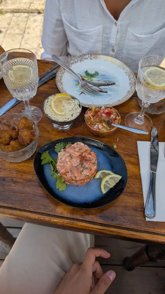 Fabien Creze_La Terrasse de la Poissonnerie du Port de Lanton_Lanton_review