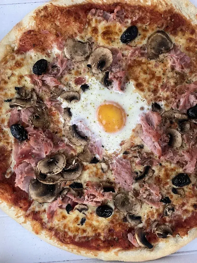 Menu_Divina Pizza_Mure_image_9