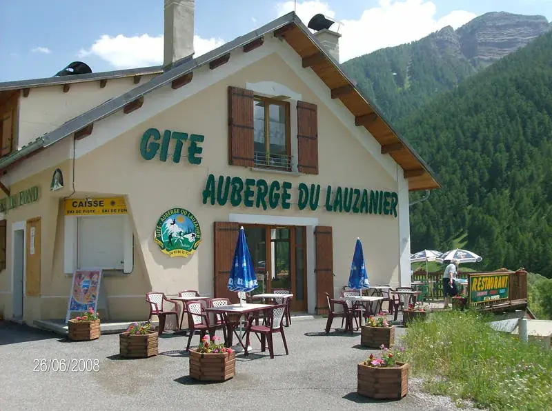 Auberge du Lauzanier restaurant in d'Oronaye