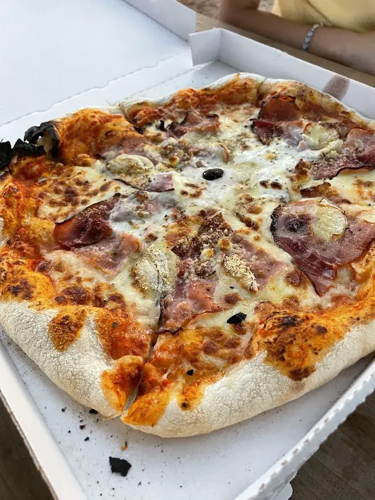 T T_Comme chez ma Mère_Saint-Pantaléon-de-Larche_review