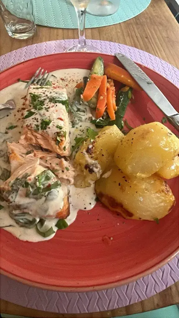 Nadine Speirs_La Petite Cuillère_Lalinde_review