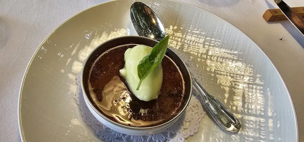 foreign bear_Relais & Châteaux - Le Vieux Logis - Dordogne_Trémolat_review