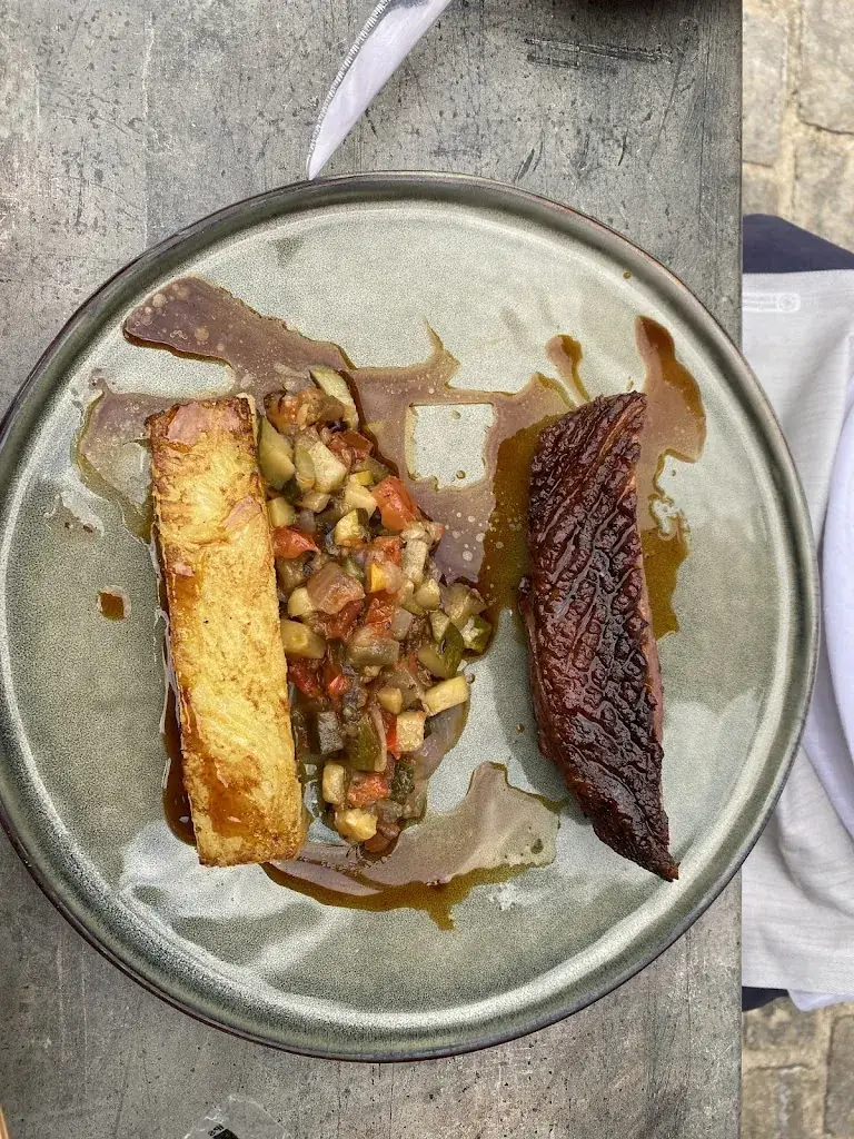 Denise Andrews_Le Bistro de la Place_Trémolat_review