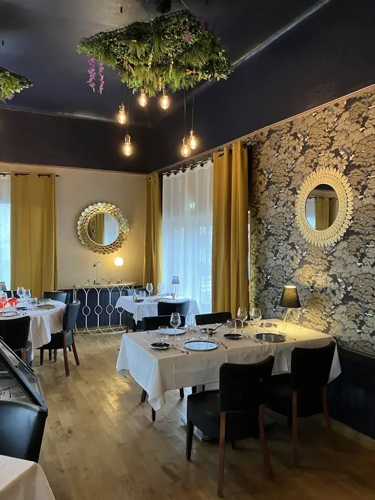 Le Joséphine Restaurant_Couze-et-Saint-Front_slider_image_1