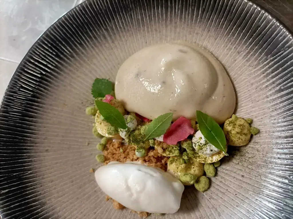 LES TERRASSES DE LA COTE ROUGE_Buisson-de-Cadouin_slider_image_3