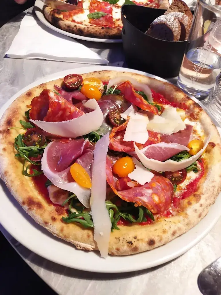 Menu_LE BELLA CIAO 1 PLACE DU PORT 24150 MAUZAC ET GRAND CASTANG_Mauzac-et-Grand-Castang_image_7