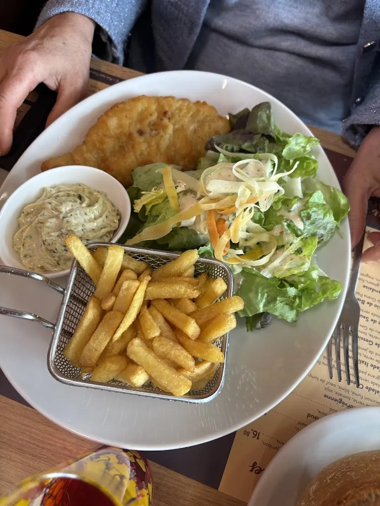 oceanne mateu_L'atelier grange blanche_Valserhône_review